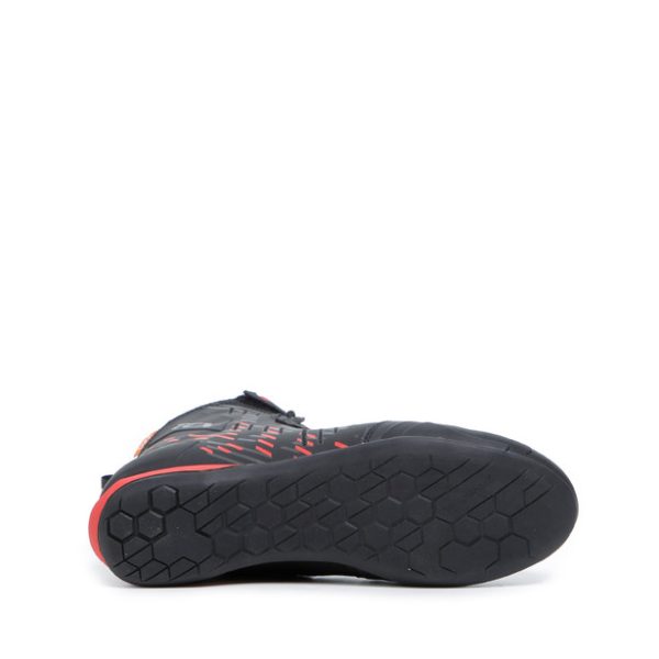 TCX – R04D WP BLACK/RED